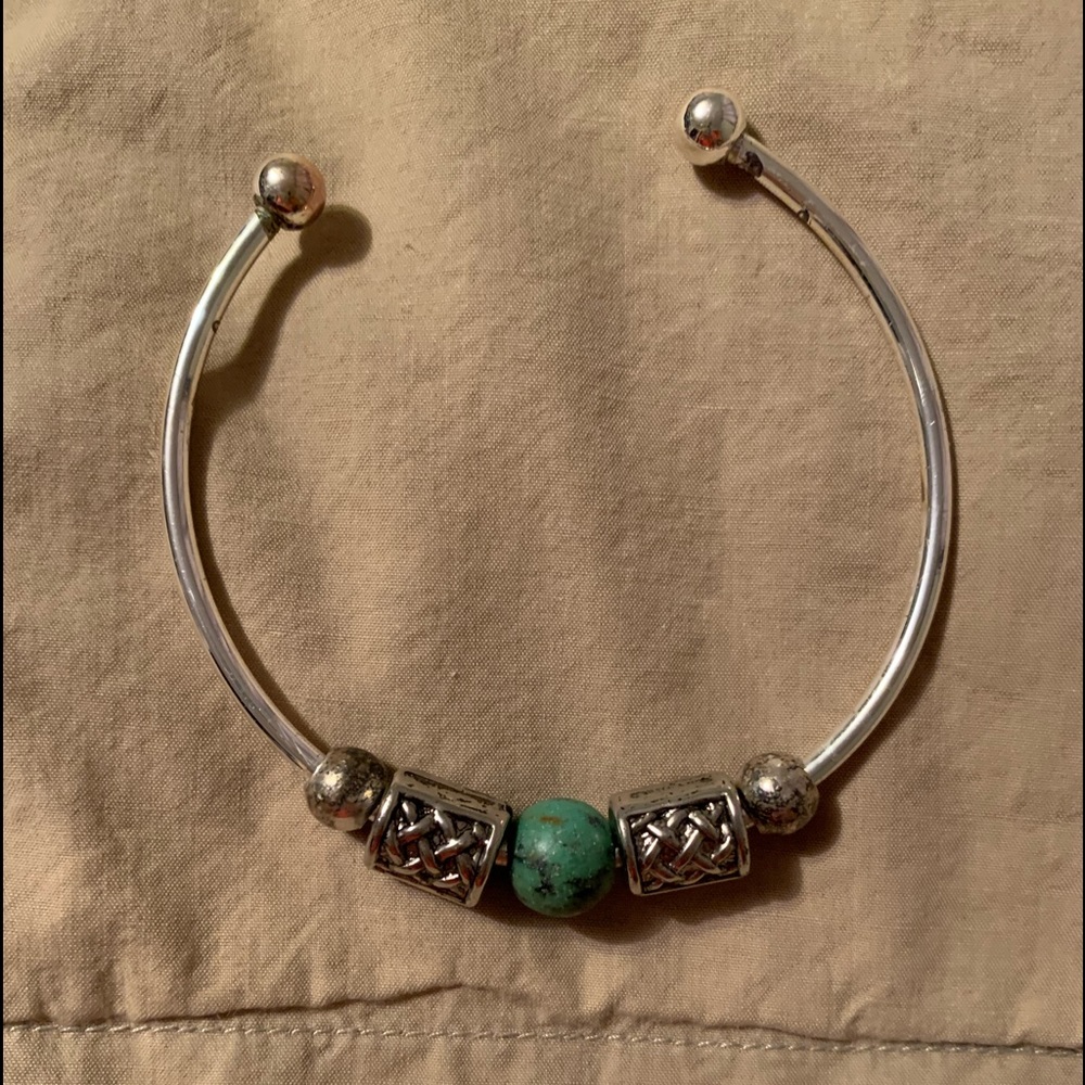 3/$20 Pretty silver tone & turquoise bangle style bracket.